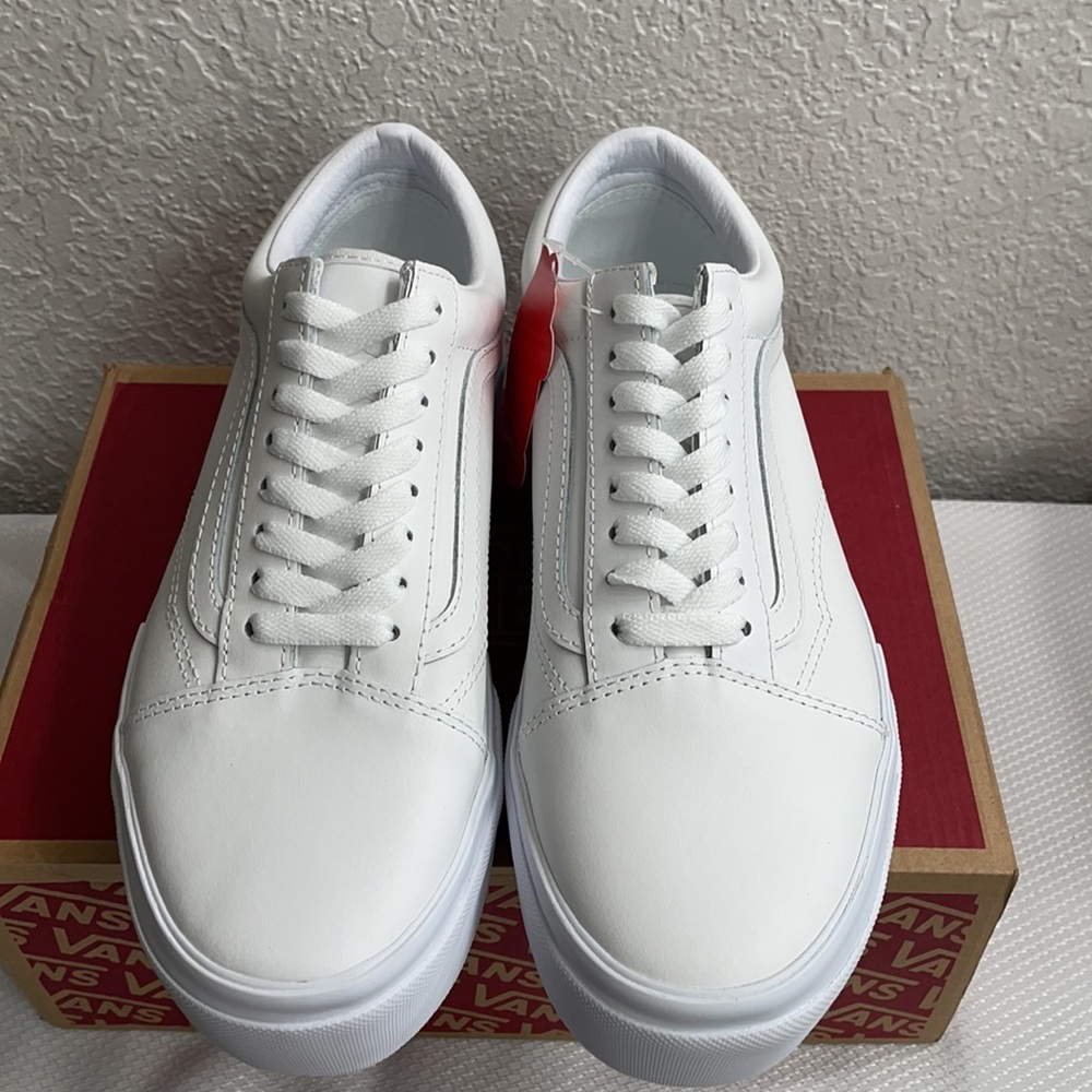 Vans White Platform Old Skool Women's Sneakers - Picture 2 of 11
